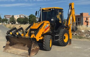 Sıfır 2023 Model JCB 3CX Beko Loder Klimalı ve Kova dahil
